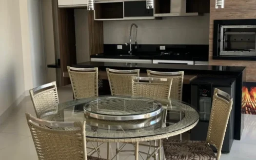 Casa com painel solar, móveis planejados e piscina – Birigui