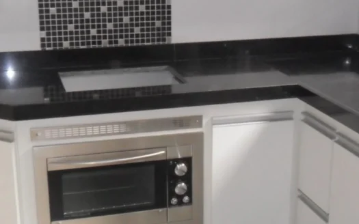 Casa com piscina no Condomínio San Marino em Birigui