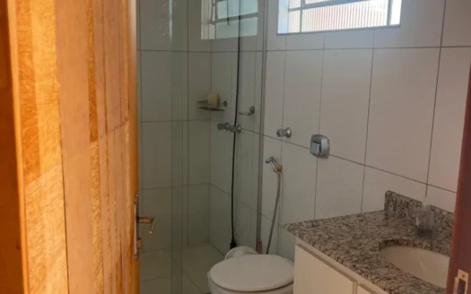 Casa com piscina próxima ao centro de Birigui