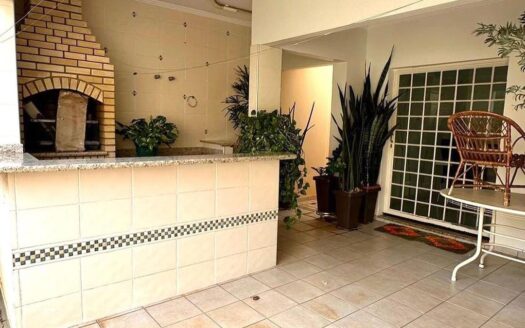 Casa no bairro Costa Rica em Birigui