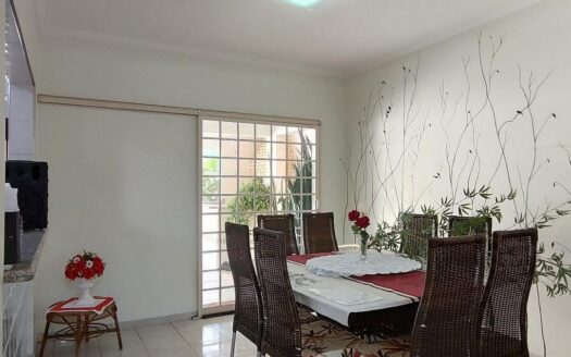 Casa no bairro Costa Rica em Birigui