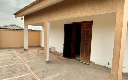 Casa no bairro Costa Rica em Birigui