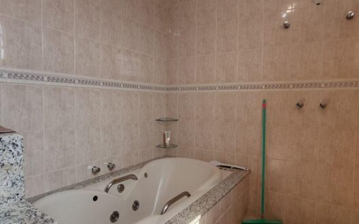 Casa no bairro Costa Rica em Birigui