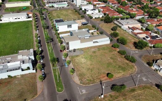 Terreno comercial no bairro Alto do Silvares em Birigui – SP