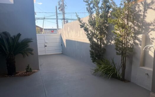 Casa com 3 quartos sendo 1 suíte no centro de Birigui