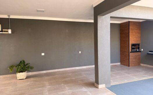 Casa com 3 quartos sendo 1 suíte no centro de Birigui