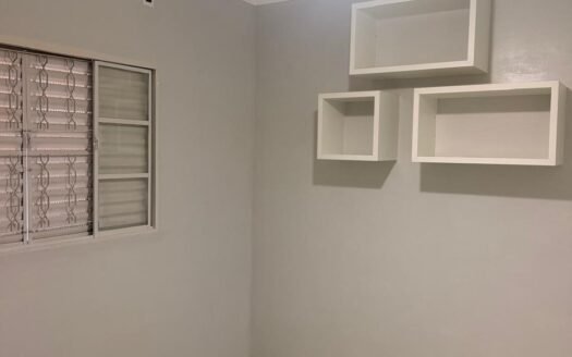 Casa com 3 quartos sendo 1 suíte no centro de Birigui