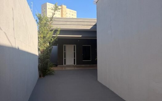 Casa com 3 quartos sendo 1 suíte no centro de Birigui